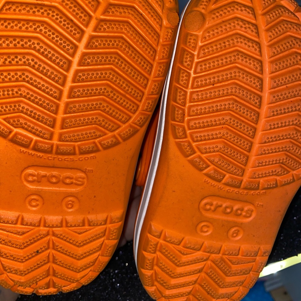 Kids crocs size 6